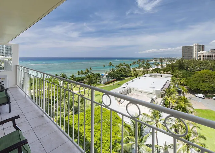 Waikiki Shore By Outrigger